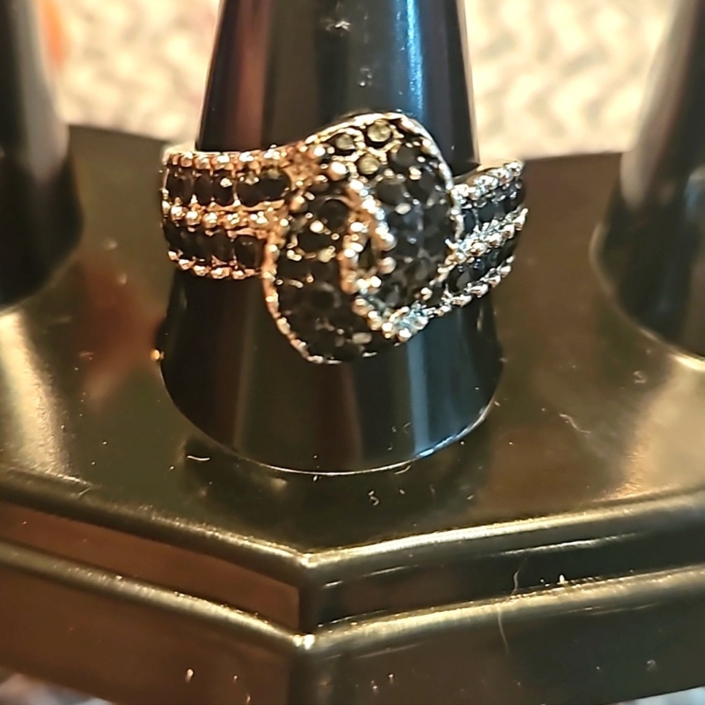 LUXURY BRIDAL WEDDING Black and Silver Pavé Cluster Ring